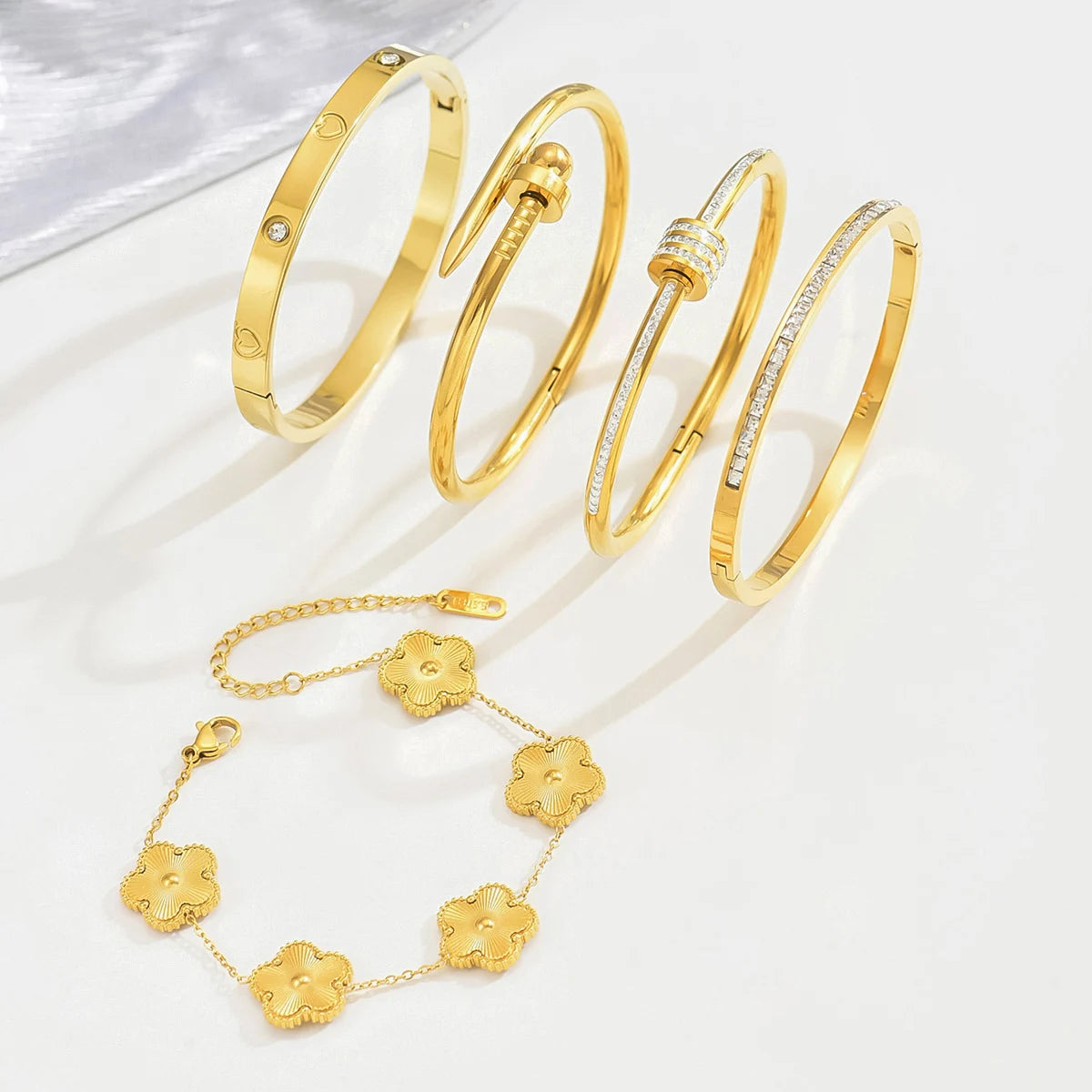 Timeless Elegance - BellaAura