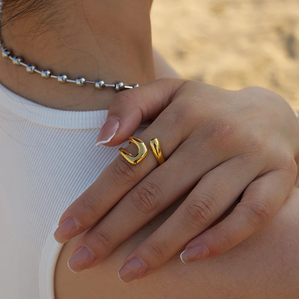 Modern Muse Ring - BellaAura
