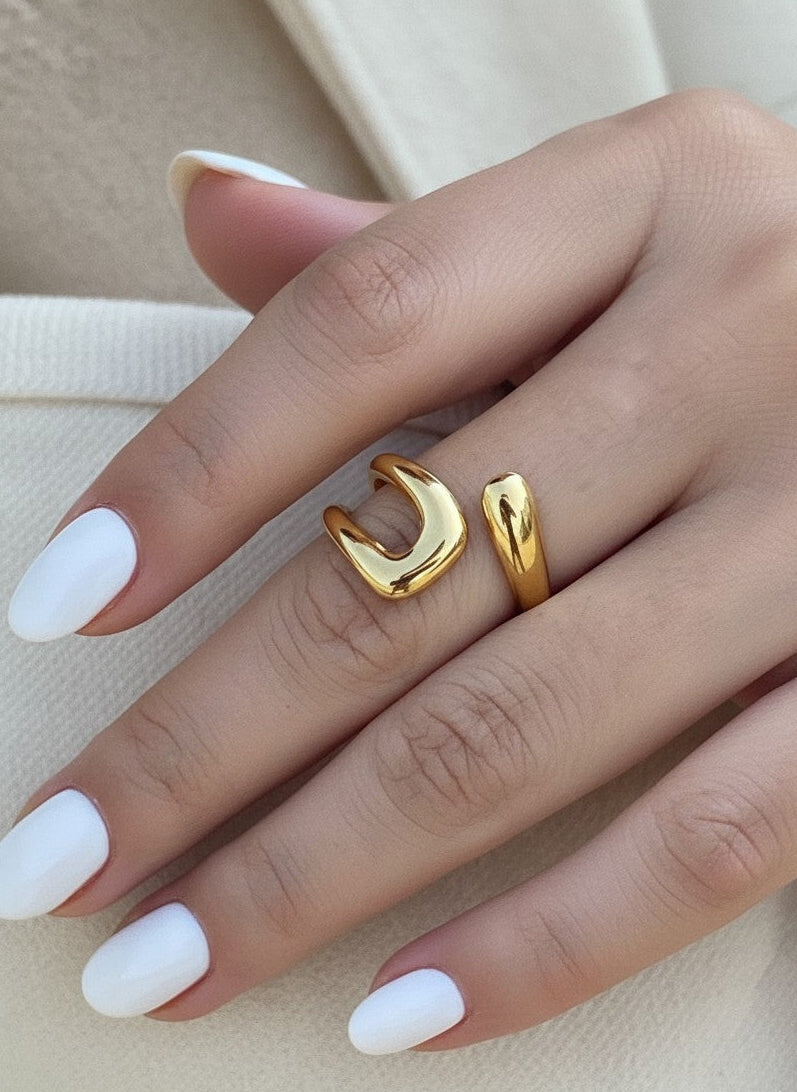 Modern Muse Ring - BellaAura